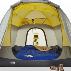 The North Face 3-Season Family & Campground Tents Wawona Tent: 4 Person 3 Season -Tents and Shelters Store AGGRASGR D15