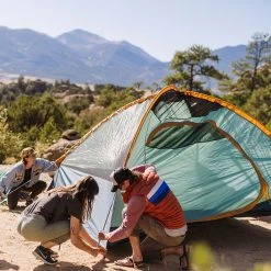 Kelty 3-Season Family & Campground Tents Tallboy 4 Tent: 4 Person 3 Season -Tents and Shelters Store MALGOLOAK D9