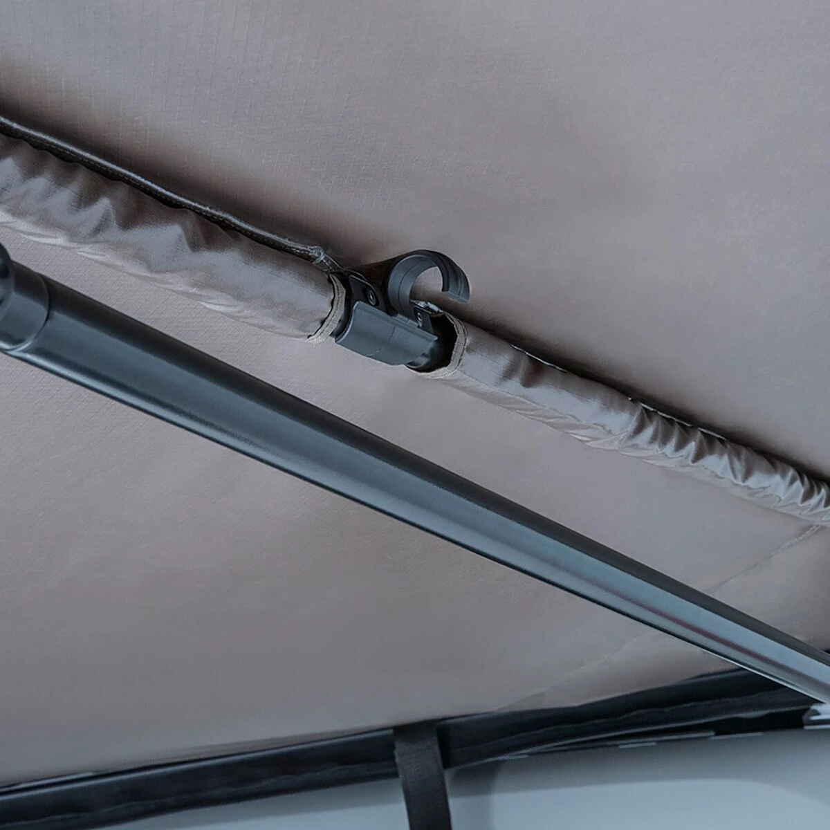 Rhino-Rack Shelters & Tarps Batwing Awning 10 Rhino-Rack Shelters & Tarps Batwing Awning - Image 8